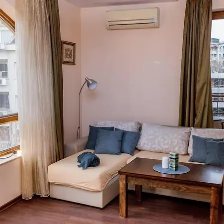 Sea View Next To Sea Garden And Apartment Varna