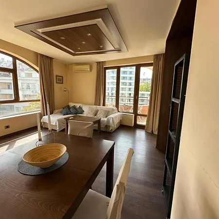 Sea View Next To Sea Garden And شقة