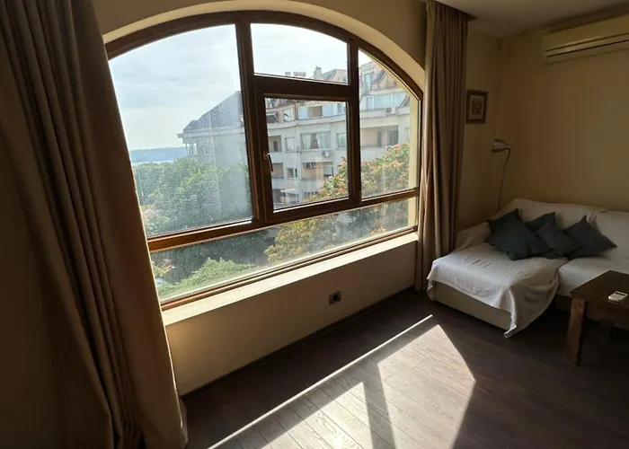 Apartamento Sea View Next To Sea Garden And Varna