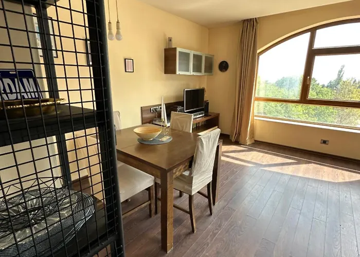 Sea View Next To Sea Garden And Apartamento